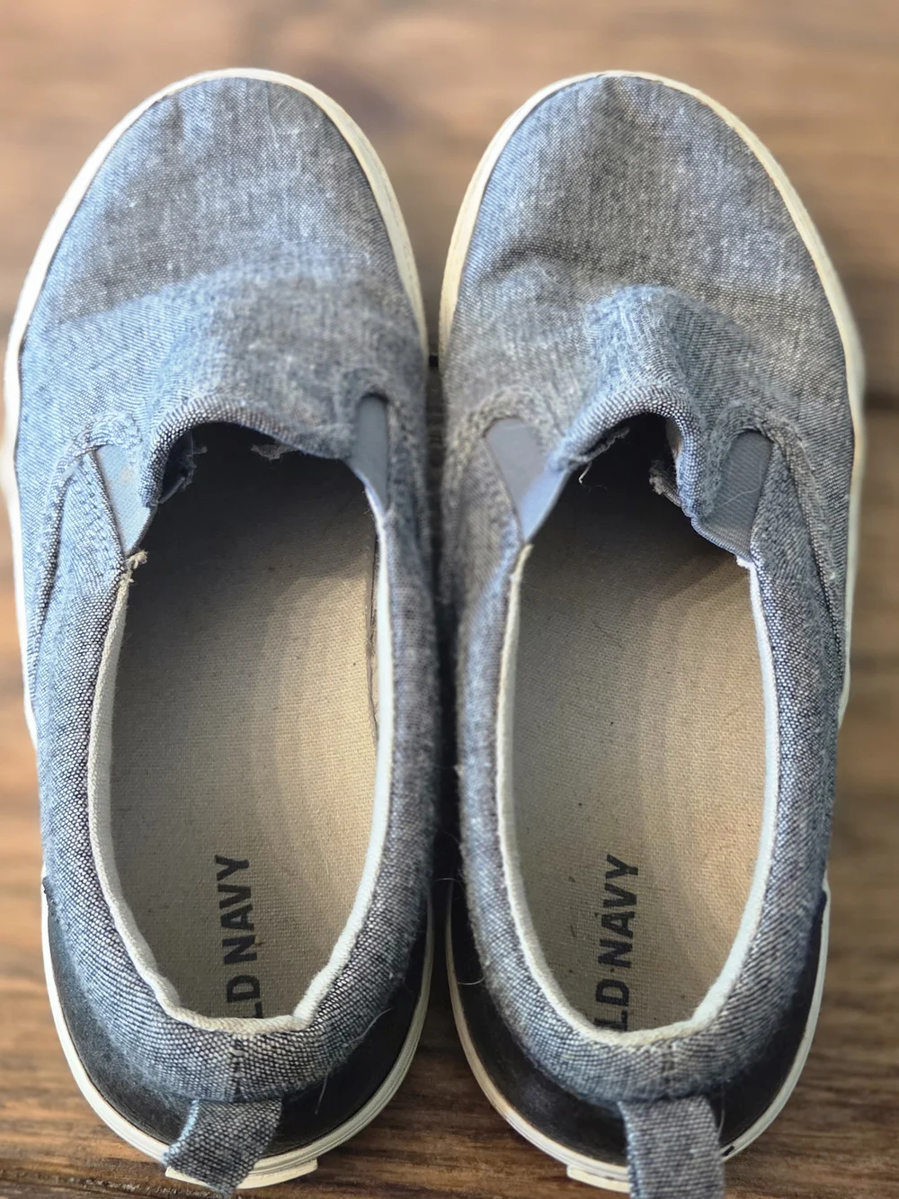 Old Navy Kids Slip-On Canvas Shoes - Gray Size 3